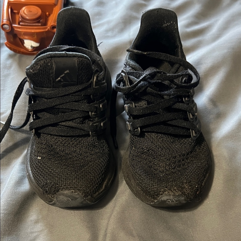 Adidas Men's Black Athletic Sneakers